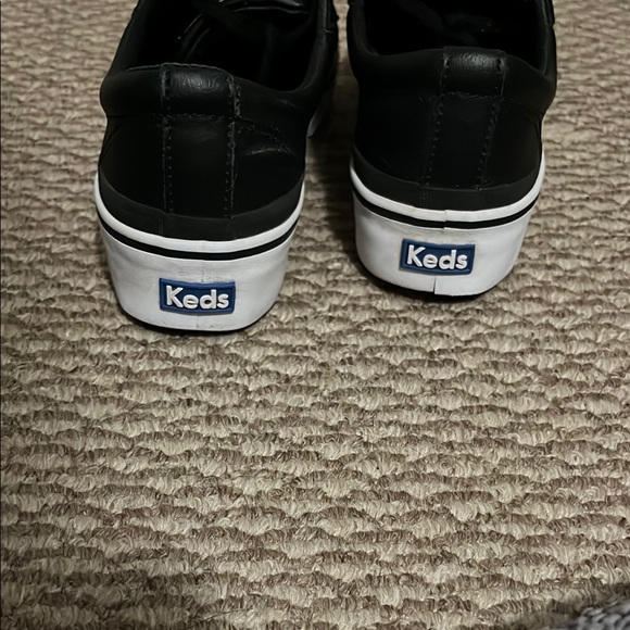 Keds Black shoes with gold detail, size 10 women’s - Picture 3 of 4